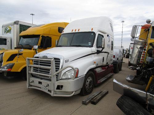 FREIGHTLINER CASCADIA 125