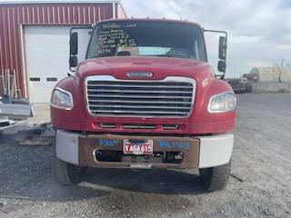 FREIGHTLINER M2 106