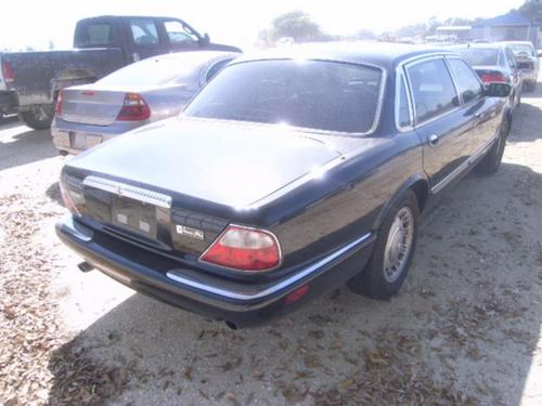 JAGUAR XJ8