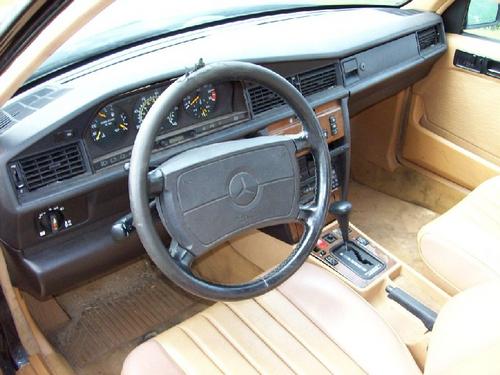 MERCEDES-BENZ MERCEDES 190