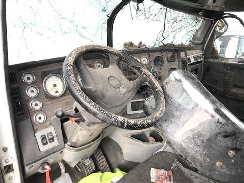 Freightliner 122SD