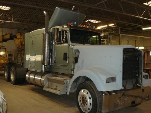 KENWORTH W900