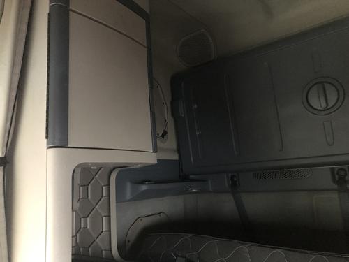 Freightliner CASCADIA