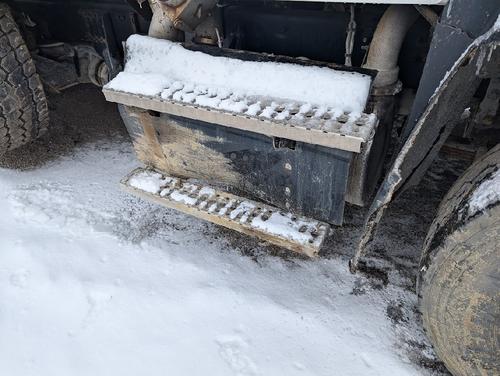 FREIGHTLINER COLUMBIA 120