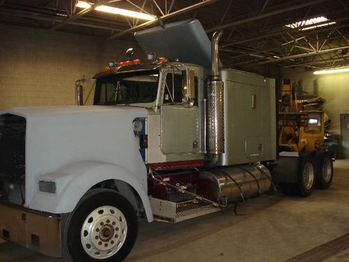 KENWORTH W900