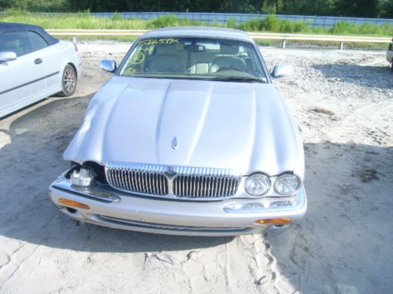 JAGUAR XJ8