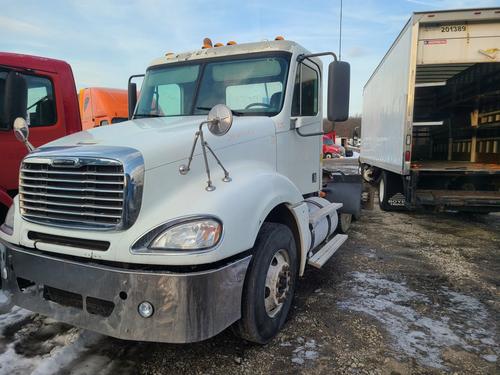 Freightliner COLUMBIA 120