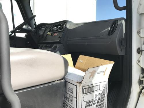 Freightliner M2 106