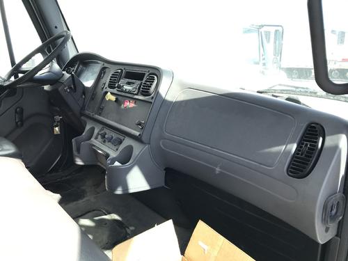 Freightliner M2 106