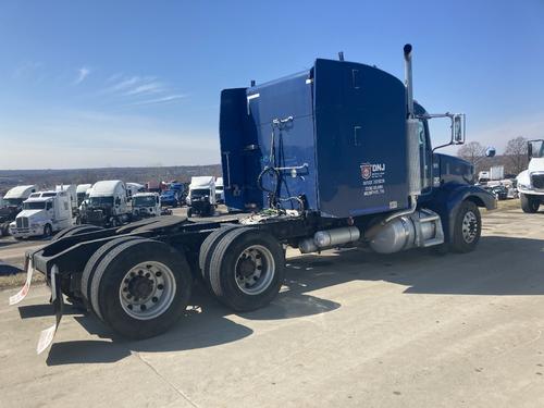 Peterbilt 385