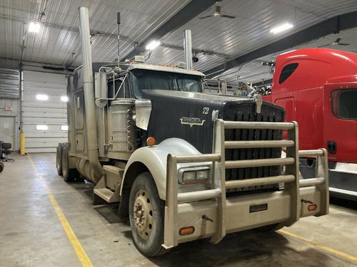 Kenworth W900L