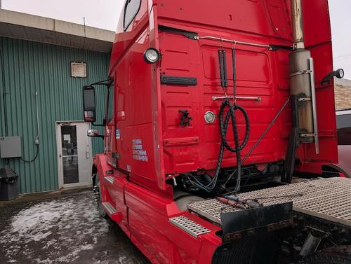 VOLVO VNL