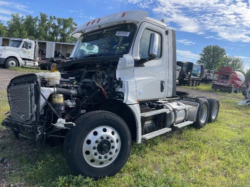 FREIGHTLINER CASCADIA 125