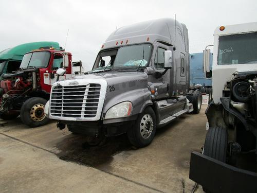 FREIGHTLINER CASCADIA 125