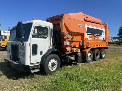 PETERBILT 320