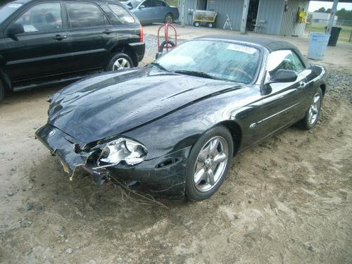 JAGUAR XK8