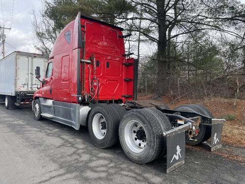 FREIGHTLINER CASCADIA 125