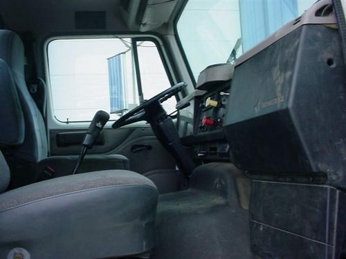 INTERNATIONAL 8100