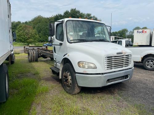 FREIGHTLINER M2 106 Medium Duty