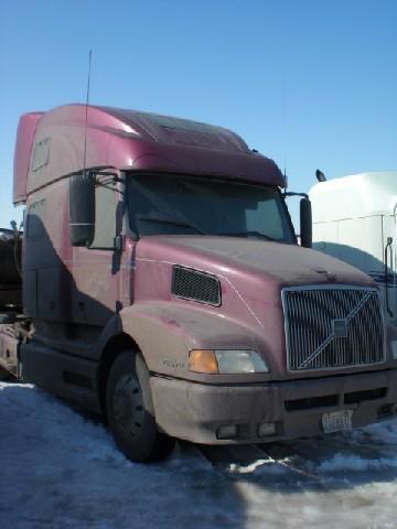 VOLVO VNL
