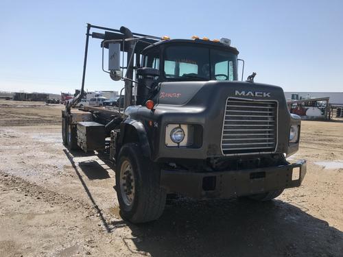 Mack DM600