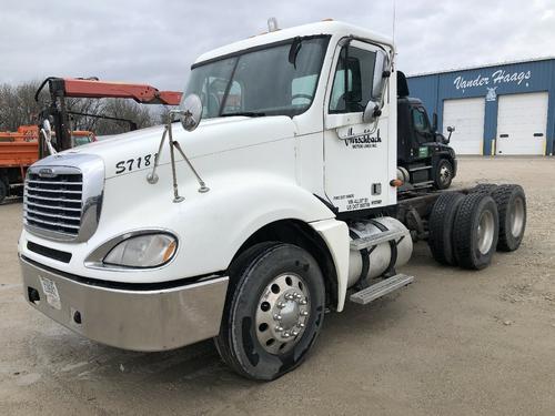 Freightliner COLUMBIA 120