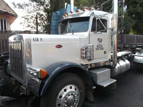 PETERBILT 359