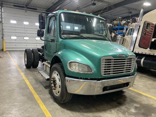Freightliner M2 106