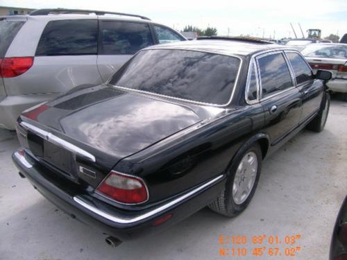 JAGUAR XJ8