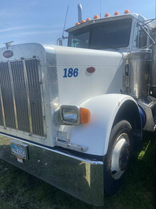 Peterbilt 379