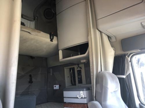 Volvo VNL