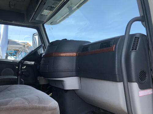 Volvo VNL