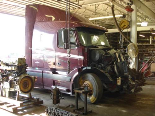 VOLVO VNL