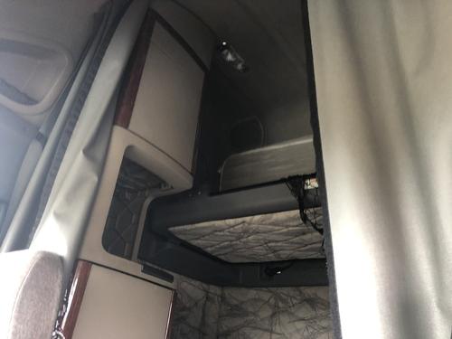 Freightliner CASCADIA