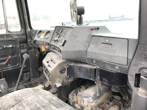 Mack DM600