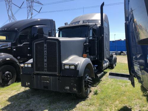 Kenworth W900L