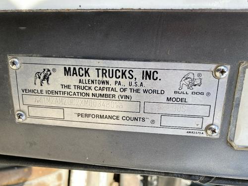 Mack RB600