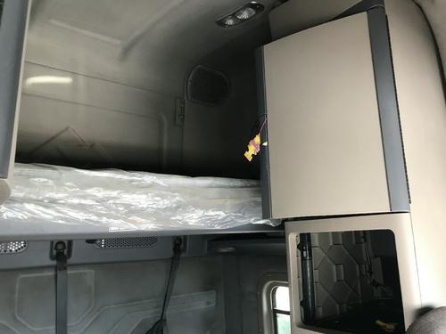 Freightliner CASCADIA