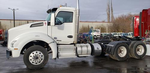 KENWORTH T880