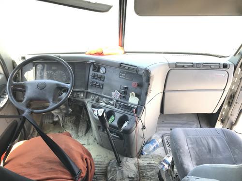 Freightliner COLUMBIA 120