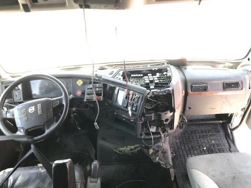 Volvo VNL