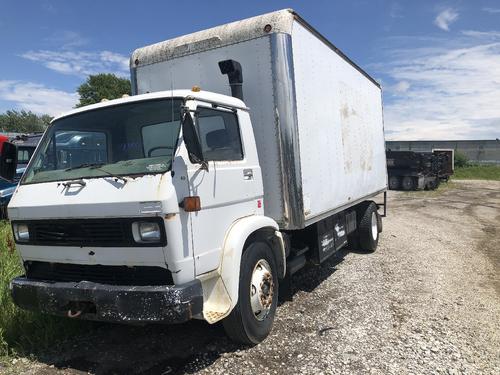 Peterbilt 200 LCF