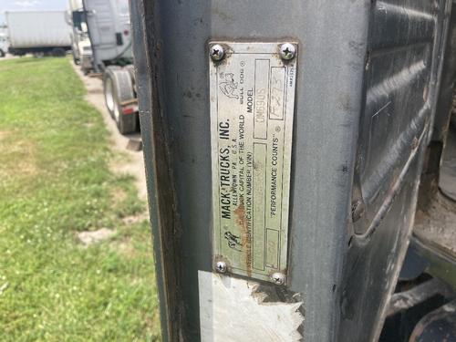 Mack DM600
