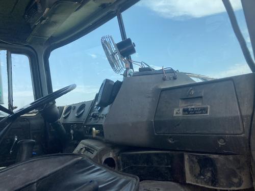 Mack DM600
