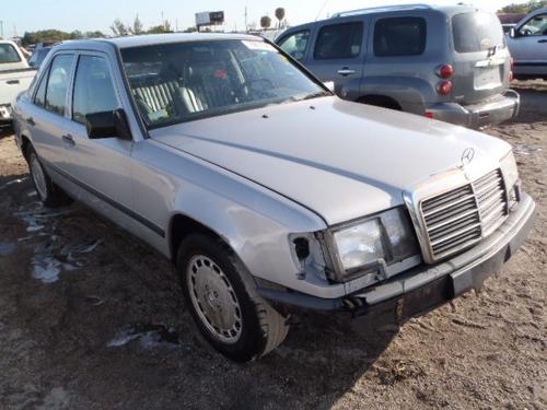 MERCEDES-BENZ MERCEDES 300D