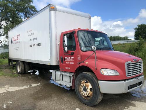 Freightliner M2 106