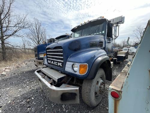 MACK CV713 GRANITE