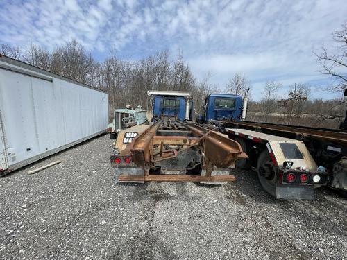 MACK CV713 GRANITE