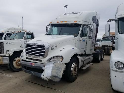 FREIGHTLINER COLUMBIA 120