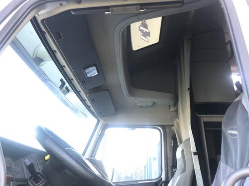Volvo VNL